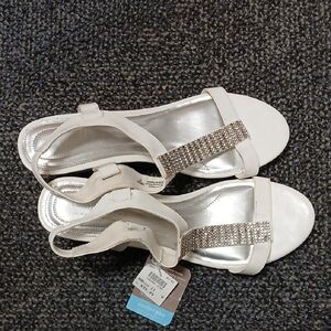 Comfort Plus by Predictions Sparkling White Sandals